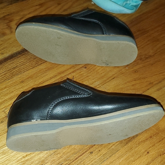 Boys Black Dress Shoes Cat and Jack - Picture 2 of 3